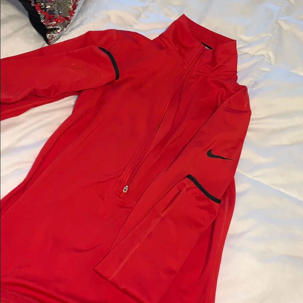 NIKE Dri-Fit MAGENTA quarter zip